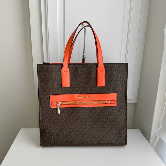 Michael Kors Handbags - 11. Michael Kors KENLEY Tote Purse